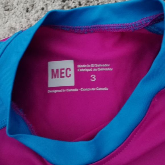 MEC long sleeve t-shirt - Picture 2 of 3